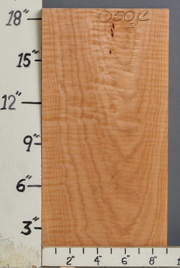 AAAAA CURLY MAPLE BLOCK 9" X 18"1/2 X 1"3/4 (NWT-0050C)