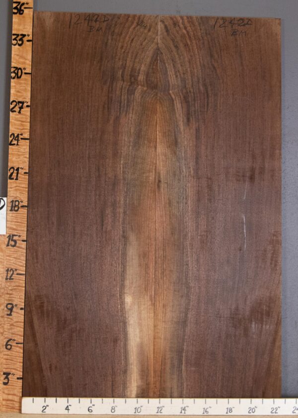 5A Marbled Claro Walnut Bookmatch Vertical Grain Lumber 22"3/4 X 35" X 4/4" (NWT-1242D)