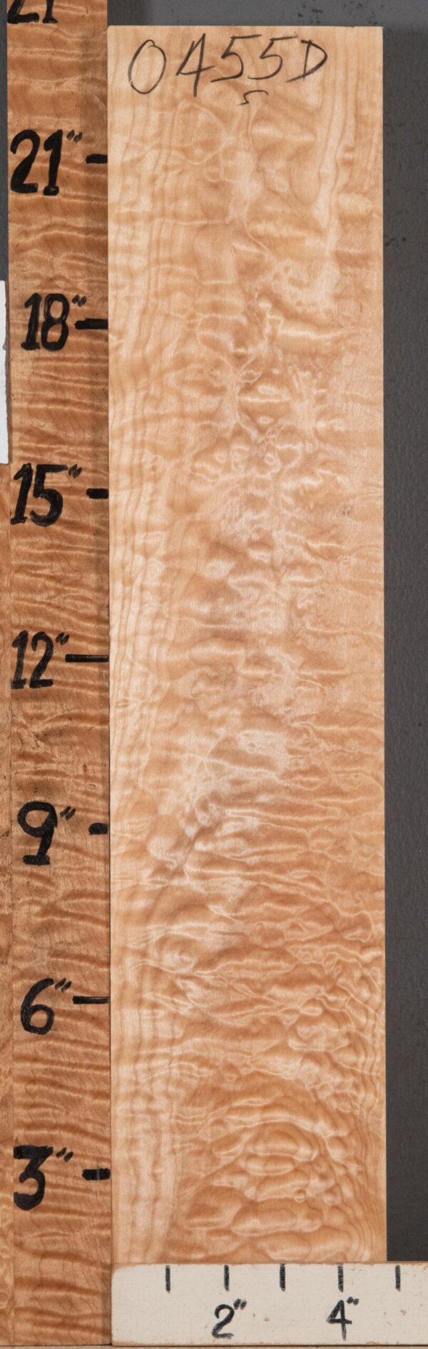 5A Block Quilted Maple 4"7/8 X 23" X 1"7/8 (NWT-0455D)