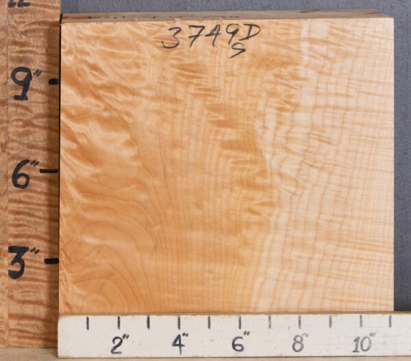 5A Block Quilted Maple