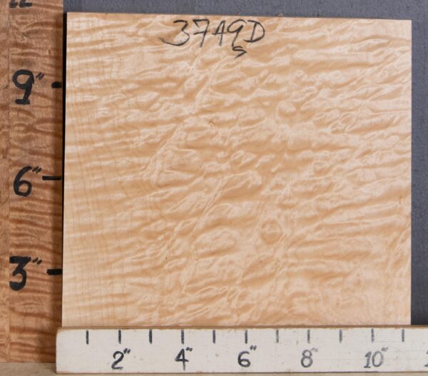 5A Block Quilted Maple