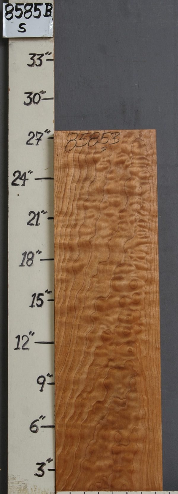 QUILTED MAPLE BLOCK 7"1/2 X 27" X 1"1/4 (NWT-8585B)
