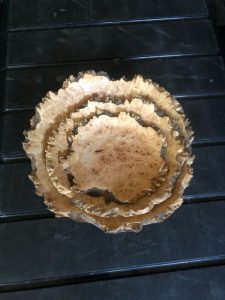 maple-burl-nested-bowl-set